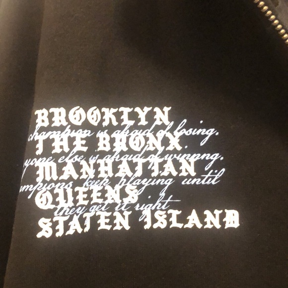 Fashion nova sweatshirt - Picture 2 of 5